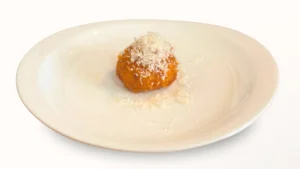 Croquetas de cecina y leche ahumada